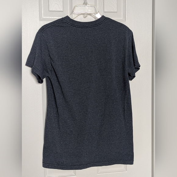 Marvel Captain America Shield Men's (Small) Distressed Short-Sleeve T-Shirt/Top - Picture 3 of 11